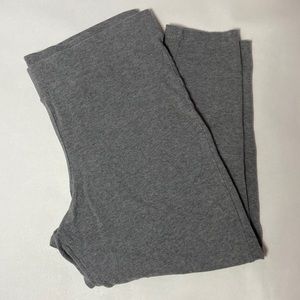 Gray capri leggings